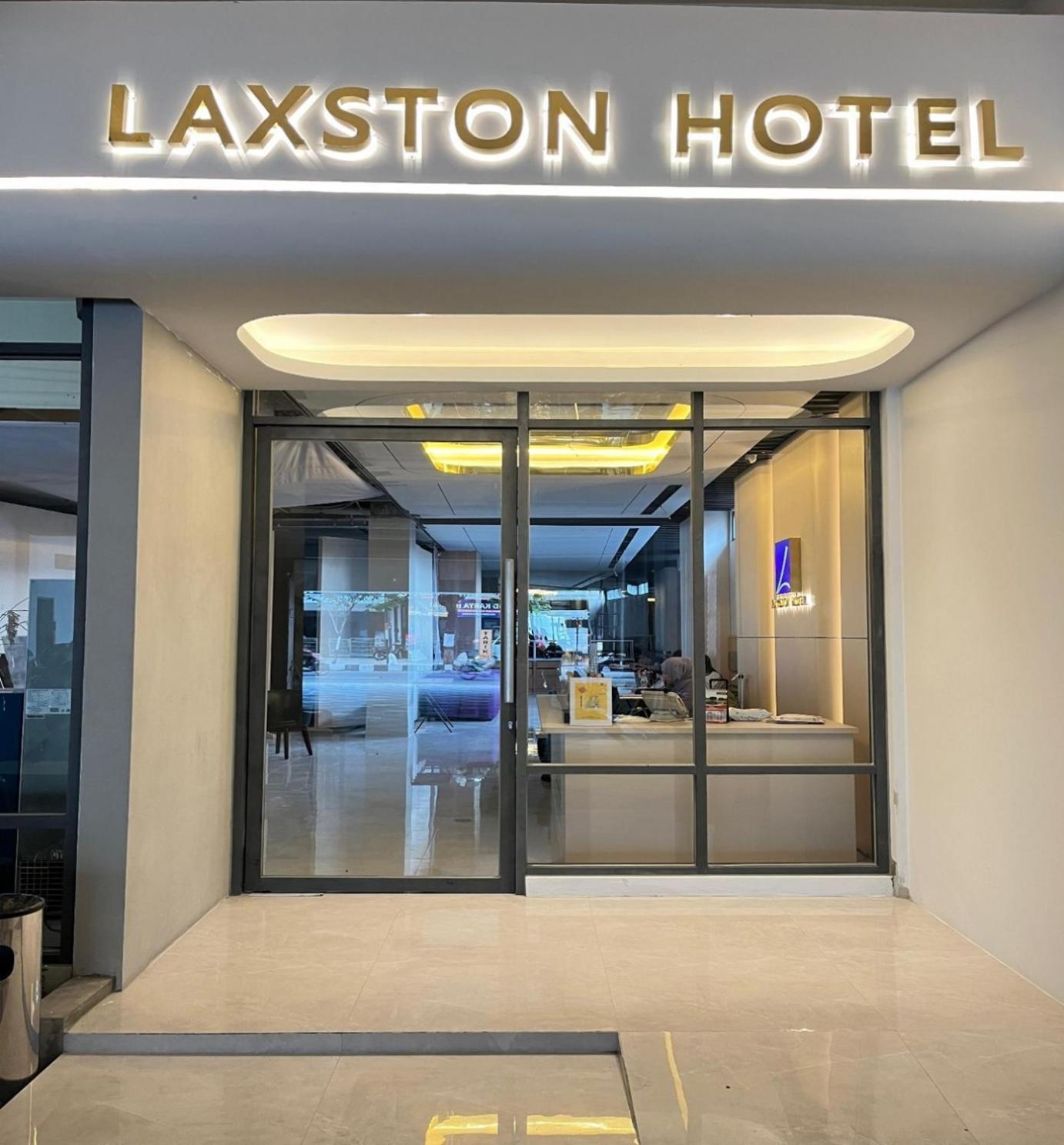 Laxston Hotel Yogyakarta Exterior foto