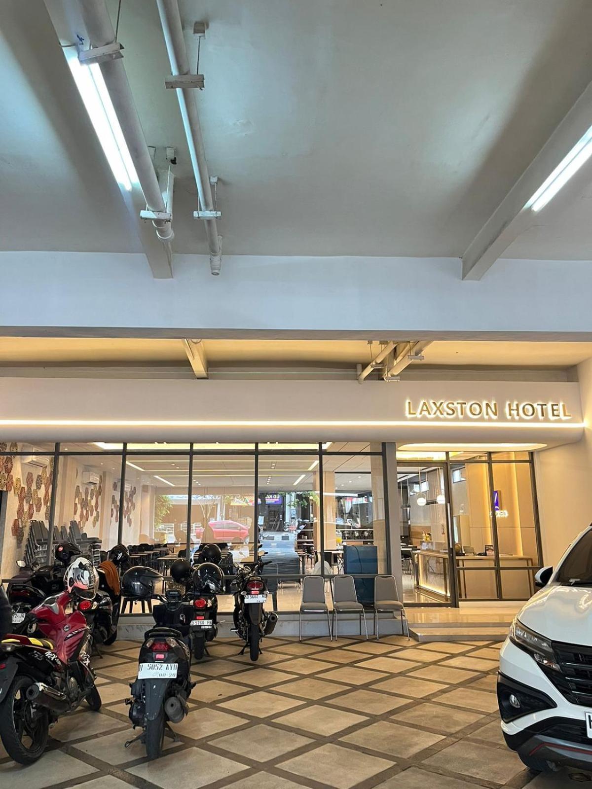 Laxston Hotel Yogyakarta Exterior foto