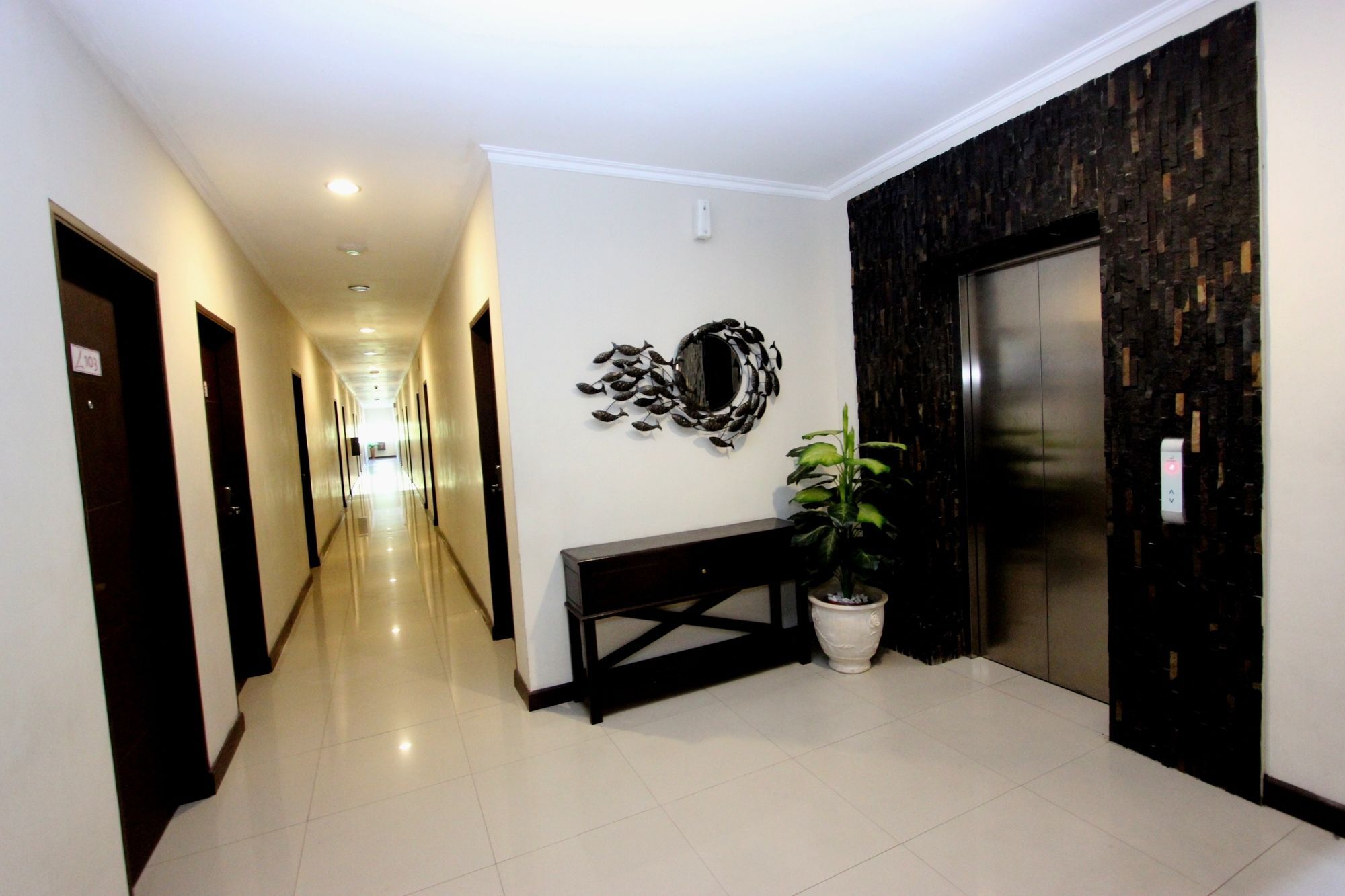 Laxston Hotel Yogyakarta Exterior foto